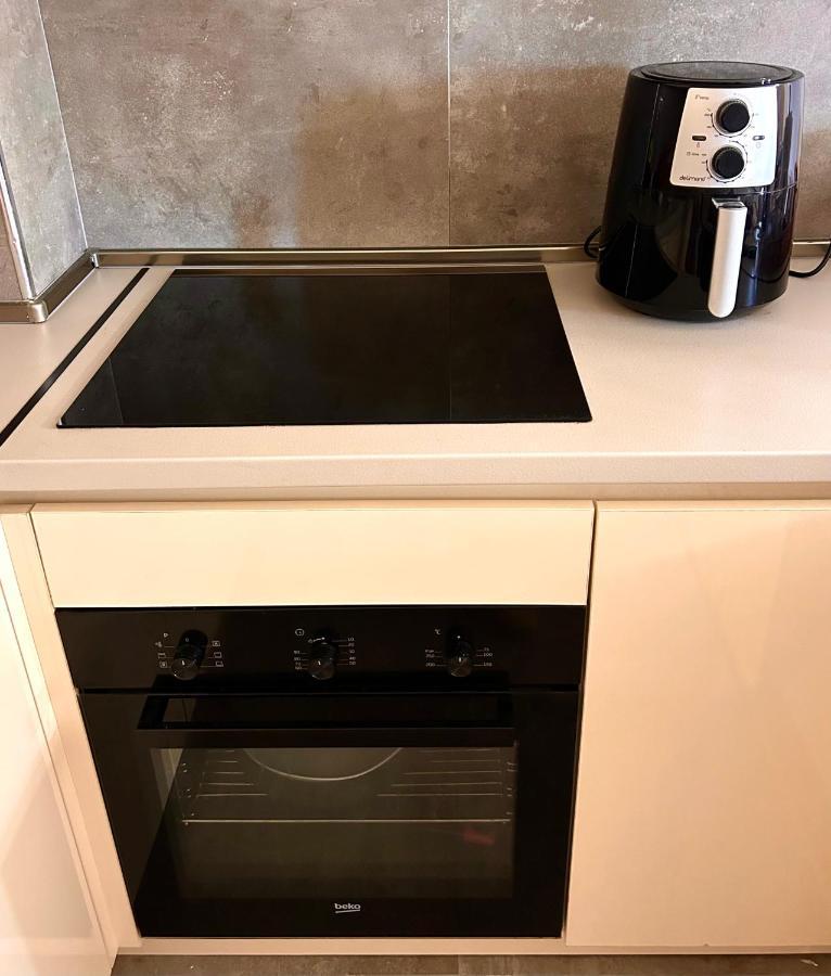 Flat Mara, Pet Friendly Apartment Podgorica Exterior photo